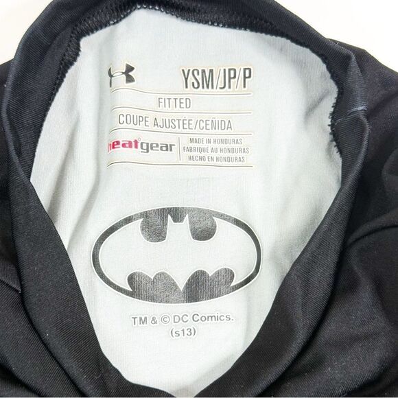Under Armour Kids Black HeatGear Batman Compression Shirt Size Youth Small - Picture 4 of 7